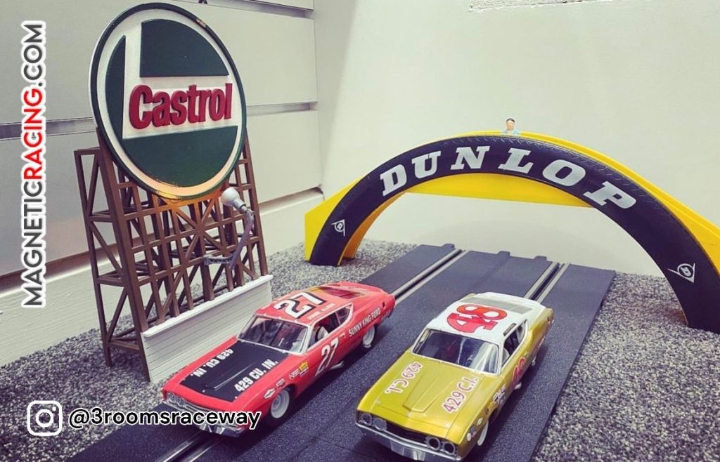 Customer Photo IG 3RoomsRaceway BILL009 Castrol Billboard KIT