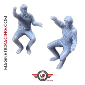 1:32 scale sitting figure arm up